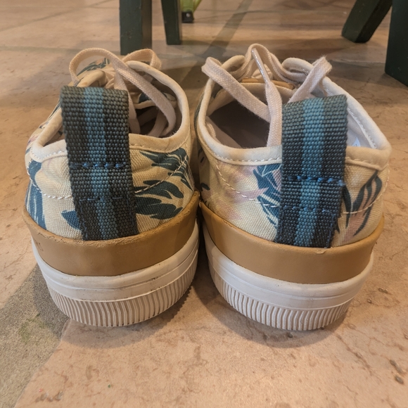 TOMS Lilac Floral Print Travl Lite Women’s Sneaker Size 7.5 - Picture 7 of 9